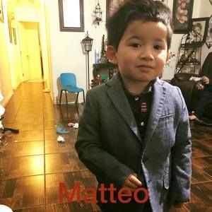 Meet your Posher, Carlos